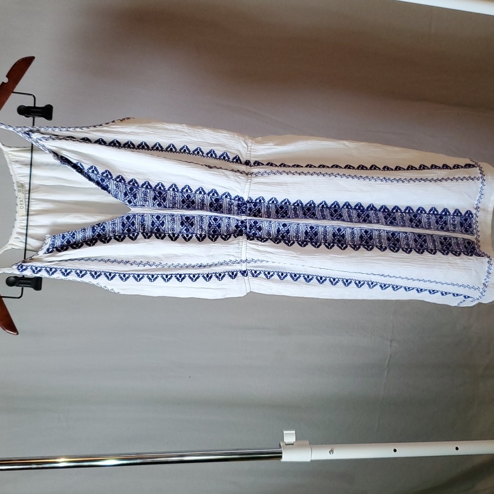 Dex White Midi Dress with Blue Embroidery